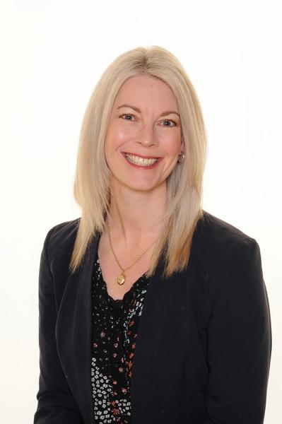 Claire B.jpg